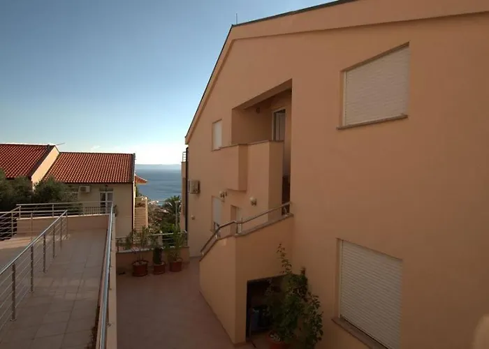 Antonia 3* Makarská