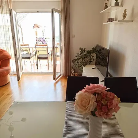 Antonia بيت ضيافة *